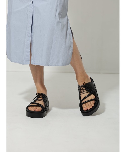 Bella lume（ベッラルーメ）の「【NK】【it】【Bella Lume(ベッラルーメ)】アーバンサンダル（サンダル・レディース・ブラック・SMALL/MEDIUM/LARGE）」の7枚目の写真