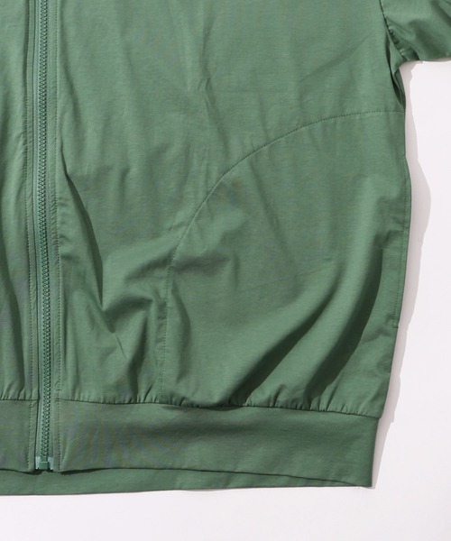 ScoLar Parity(スカラーパリティ)の「352115:ひざを抱えたおばけうさぎ柄 接触冷感パーカー(パーカー・メンズ・ブラック/オフホワイト/グリーン・M)」の5枚目の写真