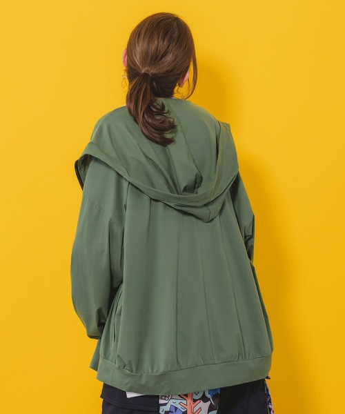 ScoLar Parity(スカラーパリティ)の「352115:ひざを抱えたおばけうさぎ柄 接触冷感パーカー(パーカー・メンズ・ブラック/オフホワイト/グリーン・M)」の17枚目の写真