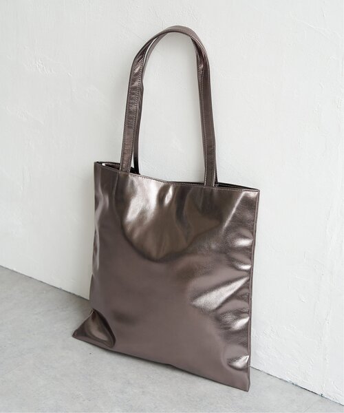 VENCEEXCHANGE（ヴァンスエクスチェンジ）の「メタリックA4フラットトートバッグ（トートバッグ・レディース・ブラック/シルバー/その他1/その他2・FREE）」の2枚目の写真