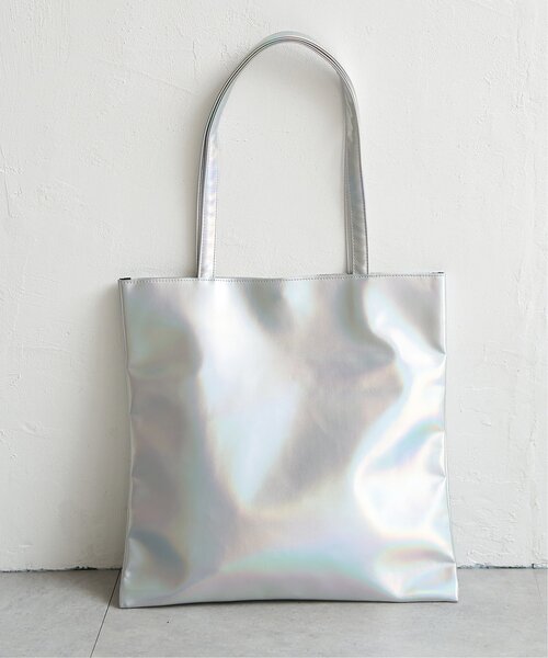 VENCEEXCHANGE（ヴァンスエクスチェンジ）の「メタリックA4フラットトートバッグ（トートバッグ・レディース・ブラック/シルバー/その他1/その他2・FREE）」の4枚目の写真