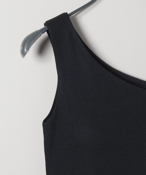 JEANASIS(ジーナシス)の「チビラメワンショルダータンク/572624(タンクトップ・レディース・ホワイト/ブラック/グレー・FREE)」の6枚目の写真