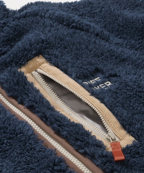 KRIFF MAYER Lady's Collection（クリフメイヤーレディースコレクション）の「【軽い・暖かい】シャギーボアロングフードJK（その他アウター・レディース・グリーン/ブラウン/ネイビー/グレー/ナチュラル/ブラック/カラフル・MEDIUM/LARGE）」の19枚目の写真