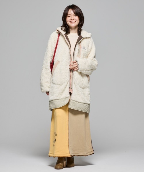 KRIFF MAYER Lady's Collection（クリフメイヤーレディースコレクション）の「【軽い・暖かい】シャギーボアロングフードJK（その他アウター・レディース・グリーン/ブラウン/ネイビー/グレー/ナチュラル/ブラック/カラフル・MEDIUM/LARGE）」の15枚目の写真