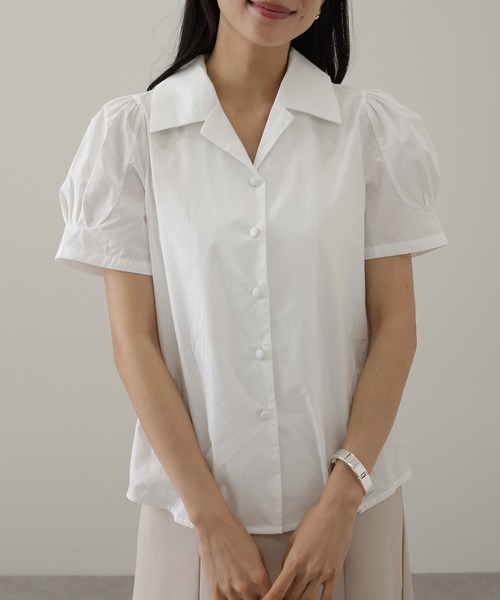 Lace Ladies(レースレディース)の「ソリッドカラー くるみボタン 開襟 パフスリーブ ブラウス(シャツ/ブラウス・レディース・アイボリー/グリーン/イエロー・M/XL)」の1枚目の写真