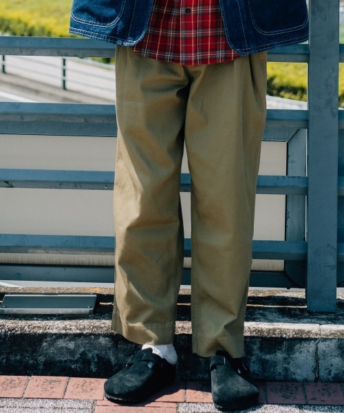 KRIFF MAYER(クリフメイヤー)の「M-52チノパンツ(その他パンツ・メンズ・ネイビー/ベージュ/チャコール/オリーブ/ブラック/ナチュラル・MEDIUM/SMALL/X-LARGE/LARGE)」の1枚目の写真