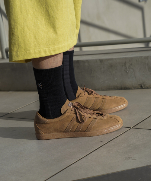 adidas（アディダス）の「adidas / アディダス TOBACCO（スニーカー・メンズ・ベージュ/ネイビー・26cm/26.5cm/27cm/27.5cm/28cm）」の3枚目の写真