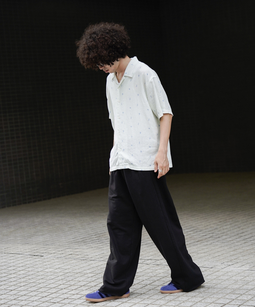 adidas（アディダス）の「adidas / アディダス TOBACCO（スニーカー・メンズ・ベージュ/ネイビー・26cm/26.5cm/27cm/27.5cm/28cm）」の6枚目の写真