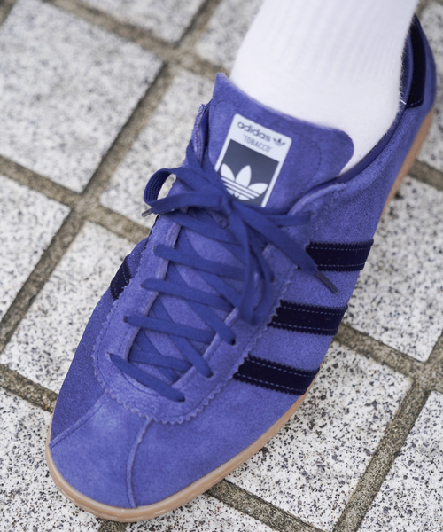 adidas（アディダス）の「adidas / アディダス TOBACCO（スニーカー・メンズ・ベージュ/ネイビー・26cm/26.5cm/27cm/27.5cm/28cm）」の11枚目の写真