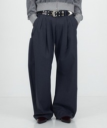 NVRFRGT（ネヴァーフォーゲット）の「CURVED LEG UTILITY TROUSERS