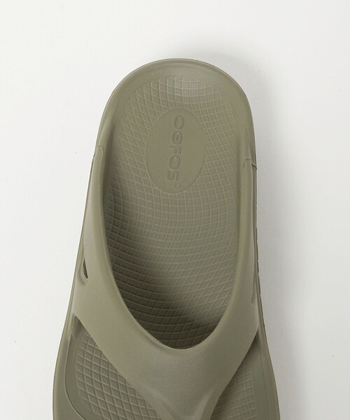 OOFOS(ウーフォス)の「<OOFOS>OOriginal(サンダル・レディース・オリーブ/ブラック・24cm/23cm/25cm)」の8枚目の写真