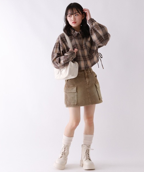 repipi armario(レピピ アルマリオ)の「コーデュロイカーゴスカート(スカート・キッズ・ブラウン/ネイビー/ブラック/ピンク・SMALL/LARGE/MEDIUM)」の10枚目の写真