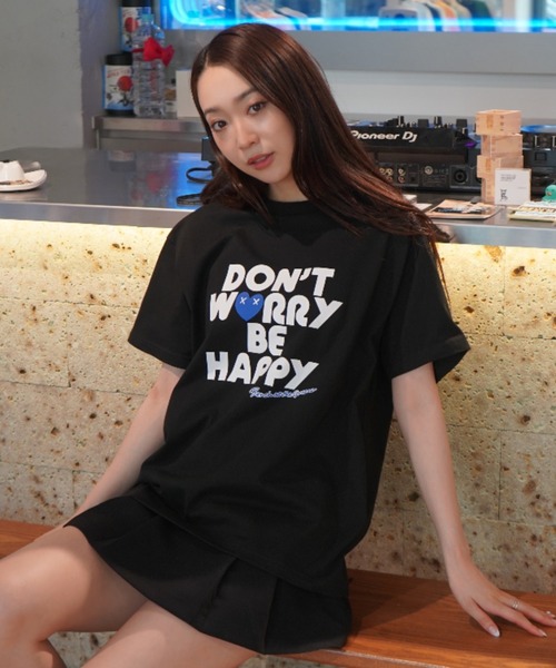 BENCH'S SELECT(ベンチセレクト)の「BENCH AT THE GREENE PRINT TEE LADIES(Tシャツ/カットソー・レディース・ホワイト/ブラック・FREE)」の1枚目の写真