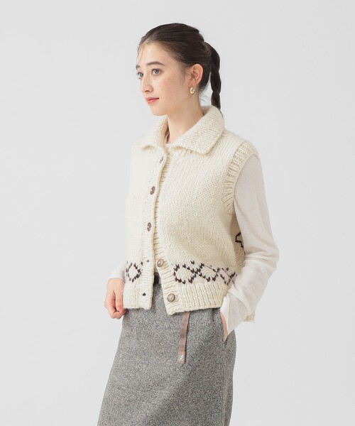 B:MING by BEAMS（ビーミングバイビームス）の「【別注】NEPALHANDKNIT / カラーベスト（ベスト・レディース・ホワイト系その他5/チャコールグレー・ONE SIZE）」の2枚目の写真