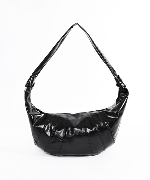 Narcissus（ナルシス）の「【大容量】クロスビッグショルダーバッグ　エナメル（ショルダーバッグ・レディース・ブラック/ホワイト・FREE）」の6枚目の写真