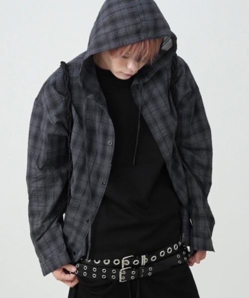 Never mind the XU / Chikashitsu+(ネバーマインド ザ エックスユー / チカシツプラス)の「【Nerd out XU】oversized hood check shirt / 【ナードアウトエックスユー】オーバーサイズフードチェック長袖シャツ(シャツ/ブラウス・メンズ・ダークグレー・XXL)」の7枚目の写真