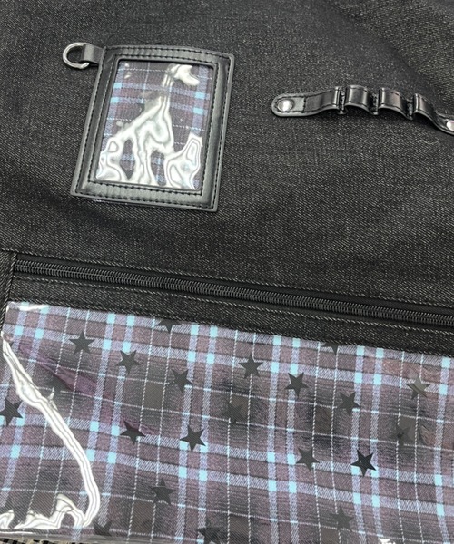 DIAVEL（ディアベル）の「【3WAY推し活リュック】星柄クリアポケット付き（ショルダーバッグ・レディース・ブラック・M）」の4枚目の写真