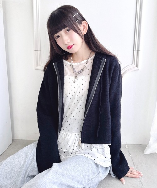 Loueme(ルエム)の「ダブルジップフード付きニットパーカー(パーカー・レディース・イエロー/ピンク/レッド/ブラック/オフホワイト・FREE)」の13枚目の写真