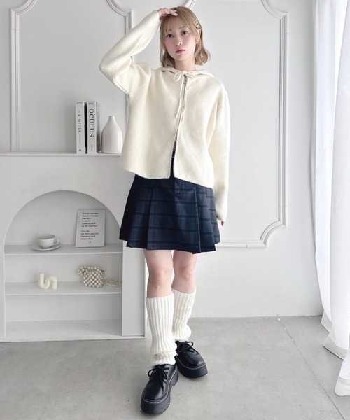Loueme(ルエム)の「ダブルジップフード付きニットパーカー(パーカー・レディース・イエロー/ピンク/レッド/ブラック/オフホワイト・FREE)」の21枚目の写真