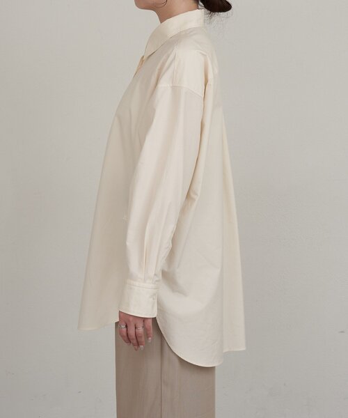 russet(ラシット)の「【再値下げ】コットンレギュラーシャツ(シャツ/ブラウス・レディース・オフホワイト/サックスブルー・FREE)」の4枚目の写真