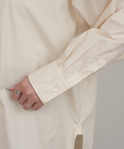 russet(ラシット)の「【再値下げ】コットンレギュラーシャツ(シャツ/ブラウス・レディース・オフホワイト/サックスブルー・FREE)」の9枚目の写真