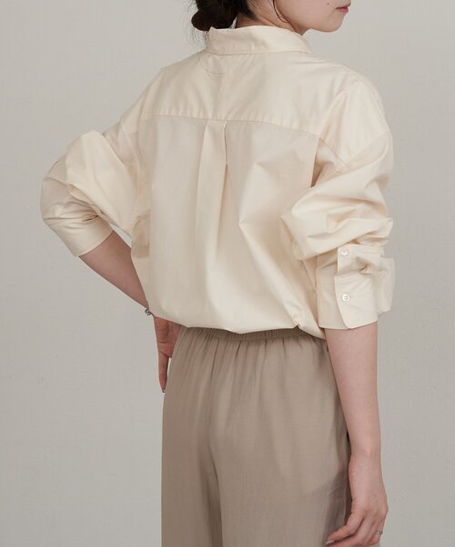 russet(ラシット)の「【再値下げ】コットンレギュラーシャツ(シャツ/ブラウス・レディース・オフホワイト/サックスブルー・FREE)」の11枚目の写真