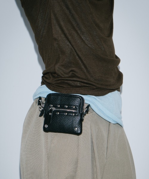 GARNI レザー ポーチ チェーン付き GARNI レザー ポーチ チェーン付き GARNI レザー ポーチ