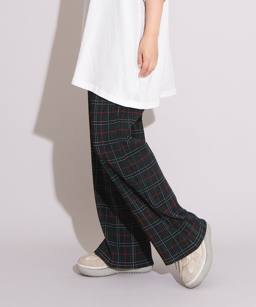 PUNYUS（プニュズ）の「セルフカットチェックプリーツパンツ（その他パンツ・レディース・ブラウン/グリーン/レッド・1/2/3/4）」の4枚目の写真