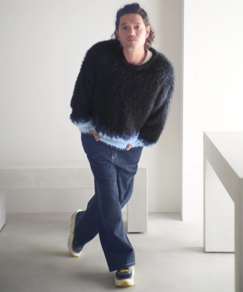 ADAM PATEK(アダムパテック)の「mn3170-distorted chevron pattern crewneck ジャカードニット(AP2521026)(ニット/セーター・メンズ・ブラック系その他/ブラック×ブルー・1/2)」の6枚目の写真