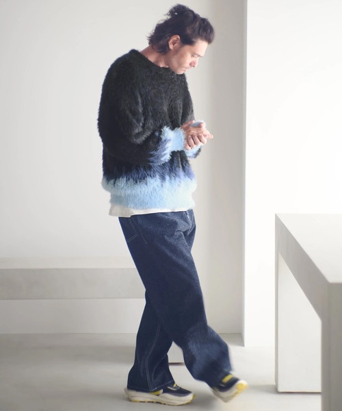 ADAM PATEK(アダムパテック)の「mn3170-distorted chevron pattern crewneck ジャカードニット(AP2521026)(ニット/セーター・メンズ・ブラック系その他/ブラック×ブルー・1/2)」の8枚目の写真