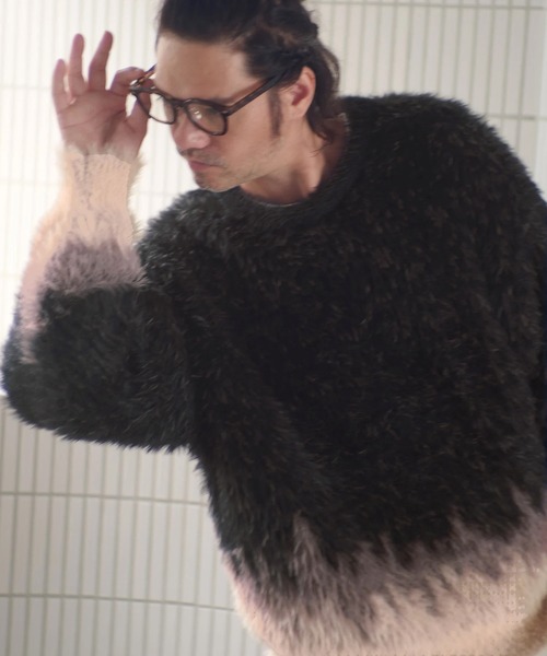 ADAM PATEK(アダムパテック)の「mn3170-distorted chevron pattern crewneck ジャカードニット(AP2521026)(ニット/セーター・メンズ・ブラック系その他/ブラック×ブルー・1/2)」の9枚目の写真