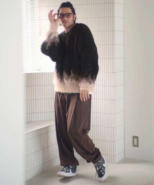 ADAM PATEK(アダムパテック)の「mn3170-distorted chevron pattern crewneck ジャカードニット(AP2521026)(ニット/セーター・メンズ・ブラック系その他/ブラック×ブルー・1/2)」の12枚目の写真