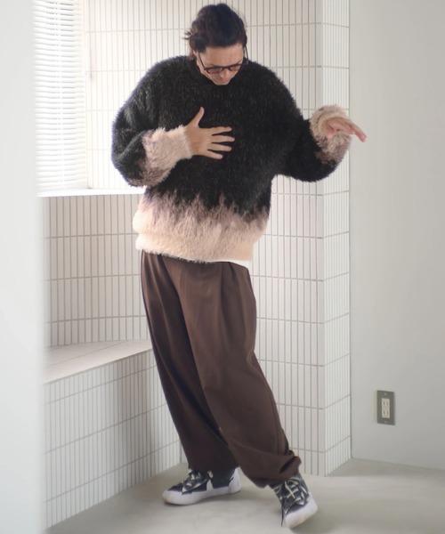 ADAM PATEK(アダムパテック)の「mn3170-distorted chevron pattern crewneck ジャカードニット(AP2521026)(ニット/セーター・メンズ・ブラック系その他/ブラック×ブルー・1/2)」の13枚目の写真