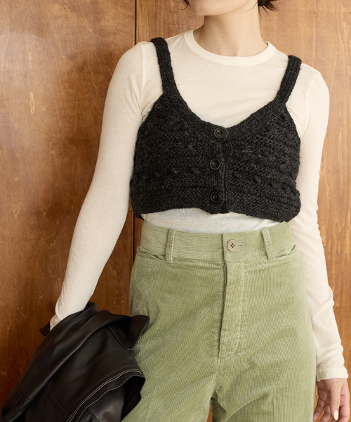 IENA LA BOUCLE（イエナラブークル）の「IENA LA BOUCLE デフォルメハンドニットビスチェ（ニット/セーター・レディース・ブラック・FREE）」の3枚目の写真