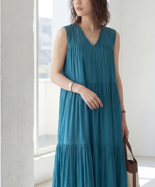 STYLE DELI(スタイルデリ)の「【LUXE】楊柳ティアードサマードレスB(ワンピース・レディース・グレー/ブラック/シアン/アクア・01/02)」の4枚目の写真