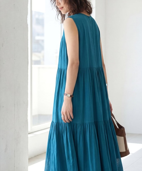 STYLE DELI(スタイルデリ)の「【LUXE】楊柳ティアードサマードレスB(ワンピース・レディース・グレー/ブラック/シアン/アクア・01/02)」の10枚目の写真