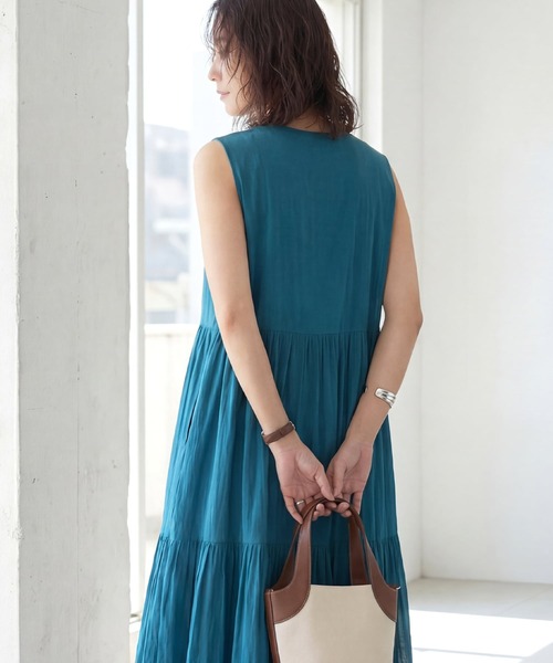 STYLE DELI(スタイルデリ)の「【LUXE】楊柳ティアードサマードレスB(ワンピース・レディース・グレー/ブラック/シアン/アクア・01/02)」の13枚目の写真