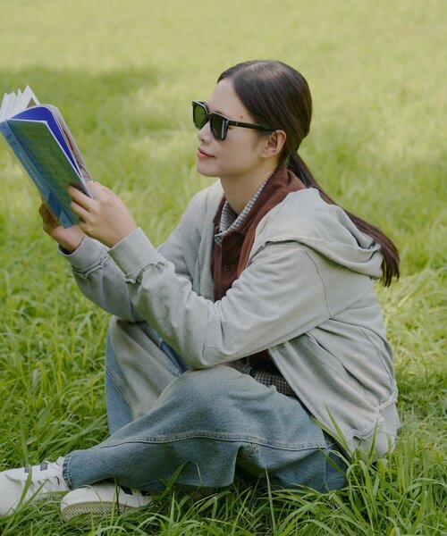 WHIMSIC（ウィムジック）の「【WHIMSIC/2サイズ展開】カットソージップパーカー（パーカー・メンズ・グレー/ブラウン・2/1）」の2枚目の写真