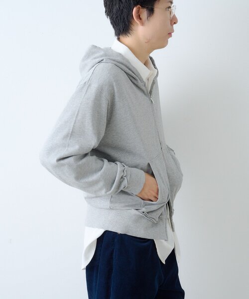 WHIMSIC（ウィムジック）の「【WHIMSIC/2サイズ展開】カットソージップパーカー（パーカー・メンズ・グレー/ブラウン・2/1）」の9枚目の写真