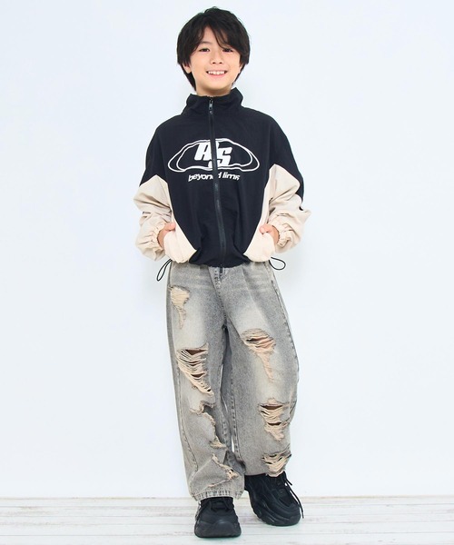 ANAP kids(アナップキッズ)の「配色ブルゾン(ユニセックスアイテム)【ジュニアお揃い】(ブルゾン・キッズ・ネイビー/ブラック・110cm/120cm/130cm)」の10枚目の写真
