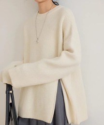 H.TOKYO（エイチトウキョウ）の「サイドスリット クルーネックニット（ニット/セーター）」