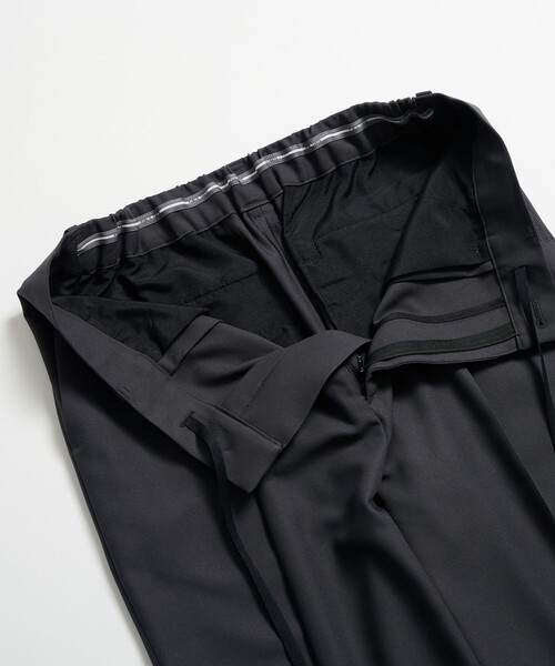 PUBLIC TOKYO（パブリックトウキョウ）の「〈セットアップ対応〉GRツイルエバークリースストレートスラックス　/体温調節機能/オフィスカジュアル/ウォッシャブル/洗濯機洗い可/（スラックス・メンズ・ダークブラウン/グレー/ブラック・1/2/3）」の11枚目の写真