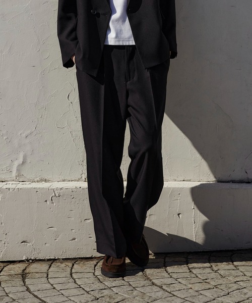 PUBLIC TOKYO（パブリックトウキョウ）の「〈セットアップ対応〉GRツイルエバークリースストレートスラックス　/体温調節機能/オフィスカジュアル/ウォッシャブル/洗濯機洗い可/（スラックス・メンズ・ダークブラウン/グレー/ブラック・1/2/3）」の2枚目の写真