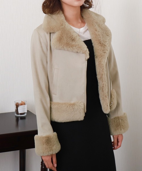 バートン　ベージュファー付きジャケット　サイズs バートン ベージュファー付きジャケット サイズs バートン ベージュ