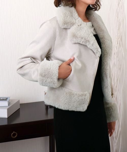 libelle more（リベル モア）の「スウェードポンチエコファー付きライダースジャケット（ライダースジャケット・レディース・アイボリー/チャコールグレー/グレー/ベージュ/ピンク・M）」の19枚目の写真