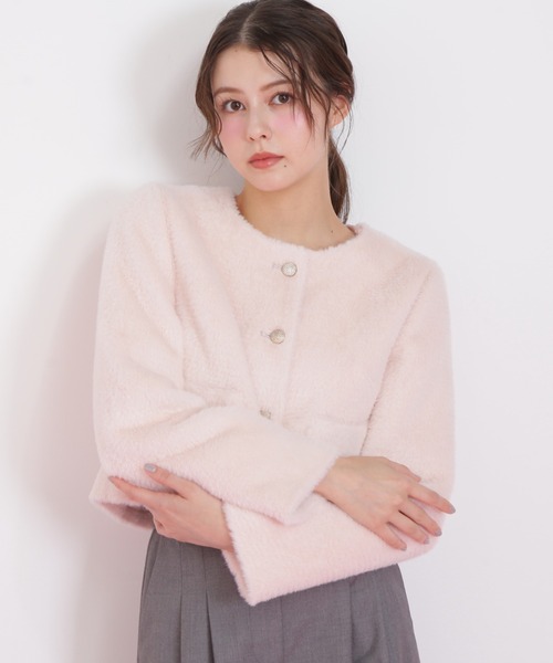 ホワイト ノーカラージャケット ファー風 ◇フェイクファーノーカラージャケット（ノーカラージャケット）｜JILL