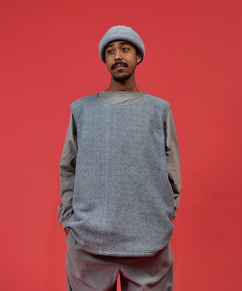 BURLAP OUTFITTER（バーラップアウトフィッター）の「SLEEVELESS VEST / スリーブレス ベスト（ベスト・メンズ・ブラック/ヘザーグレー・SMALL/MEDIUM/LARGE）」の2枚目の写真