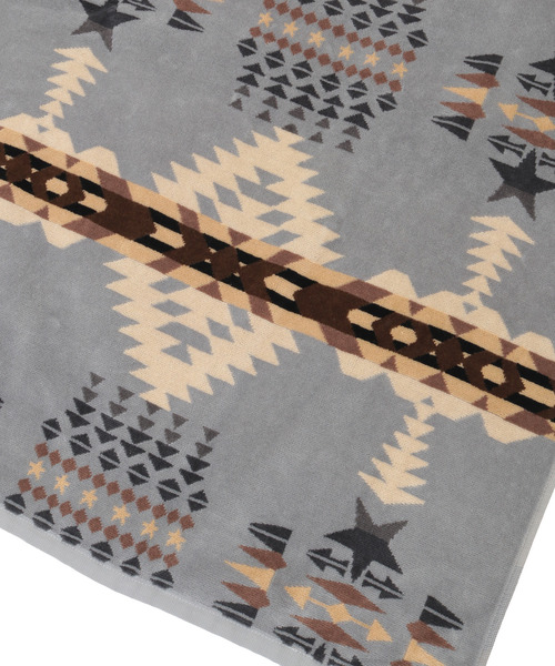 PENDLETON(ペンドルトン)の「【PENDLETON】 TOWEL BLANKET(タオル・レディース・グレー・FREE)」の2枚目の写真