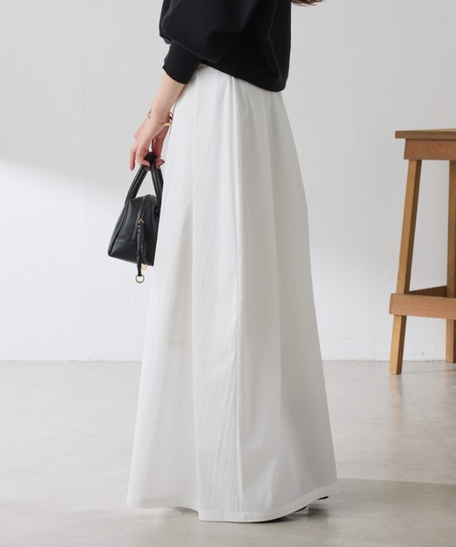 COLLAGE GALLARDAGALANTE（コラージュガリャルダガランテ）の「ボリュームフレアスカート/WEB限定カラー展開（スカート・レディース・グリーン/オフホワイト/ブラック・FREE）」の8枚目の写真