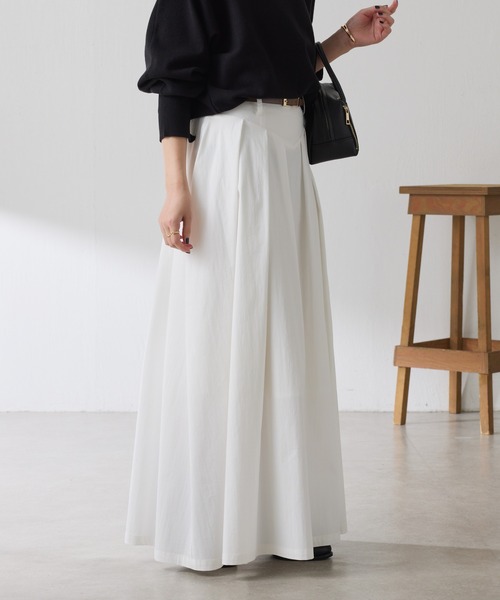 COLLAGE GALLARDAGALANTE（コラージュガリャルダガランテ）の「ボリュームフレアスカート/WEB限定カラー展開（スカート・レディース・グリーン/オフホワイト/ブラック・FREE）」の10枚目の写真